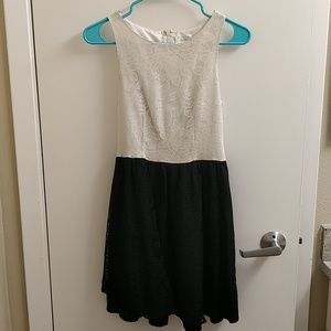 Mac + Jac Lace White abd Black Dress
